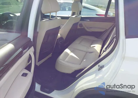 2011 BMW X3 xDrive28I z USA, uszkodzony, nr VIN 5UXWX5C53BL714778